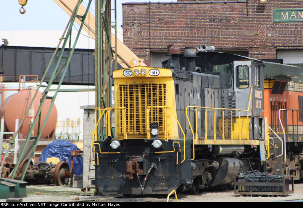 WAMX Yard Switcher at Aresnal Street